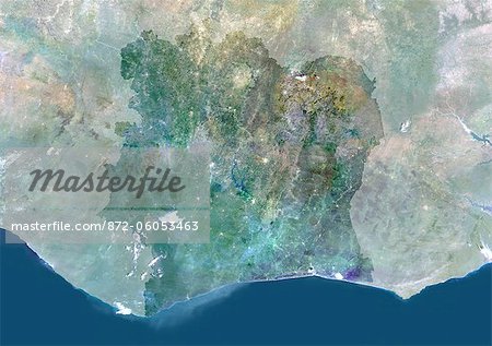 Elfenbeinküste, Afrika, True Colour-Satellitenbild mit Maske. Satellitenaufnahme von der Elfenbeinküste (mit Maske). Dieses Bild wurde aus Daten von Satelliten LANDSAT 5 & 7 erworbenen zusammengestellt.