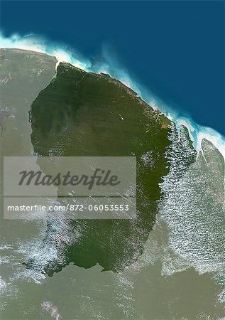 Französisch-Guayana, Französisch Übersee, Südamerika, echte Farbe Satellitenbild mit Maske. Satellitenaufnahme von Französisch-Guayana, Französisch Übersee (mit Maske). Dieses Bild wurde aus Daten von Satelliten LANDSAT 5 & 7 erworbenen zusammengestellt.