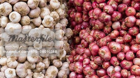 Garlic and red onions in market for sell