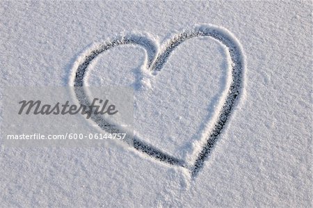 Herzen im Schnee, Odenwald, Hessen, Deutschland