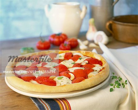 Pizza tomate et mozzarella