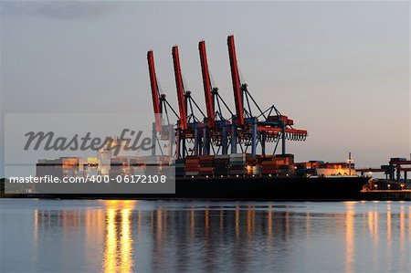 container ship in hamburg