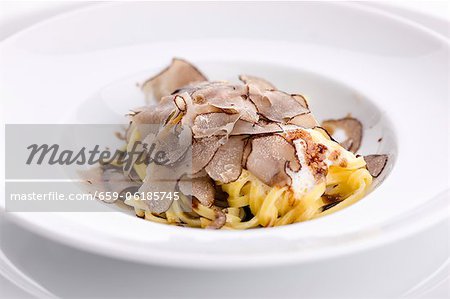 Taglierini with truffles in a creamy sauce