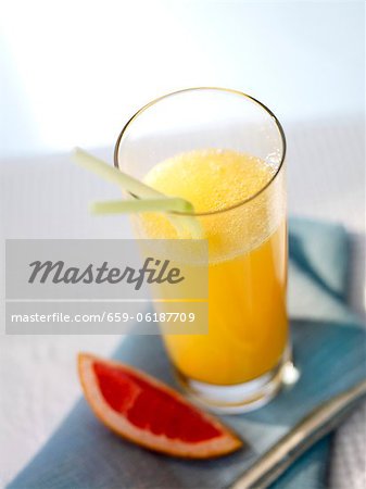 « Salutations de l'Andalousie » (cocktail avec jus d'orange) « Salutations de l'Andalousie » (cocktail avec jus d'orange)