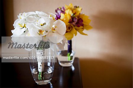 Bouquets dans des Vases