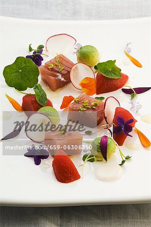 Tuna fish with Bloody Mary jelly