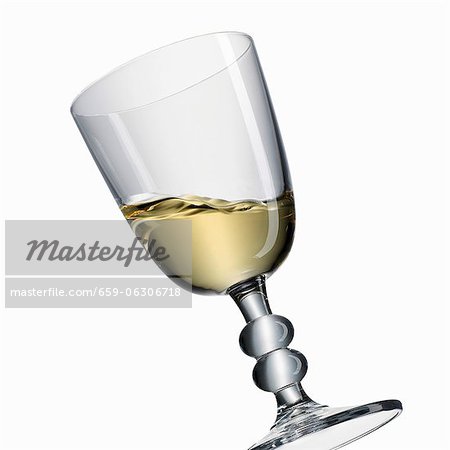 Un verre de vin blanc