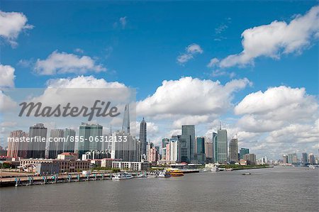 Skyline de Luijiazui, vue de Pudong de Nord du Bund, Shanghai, Chine