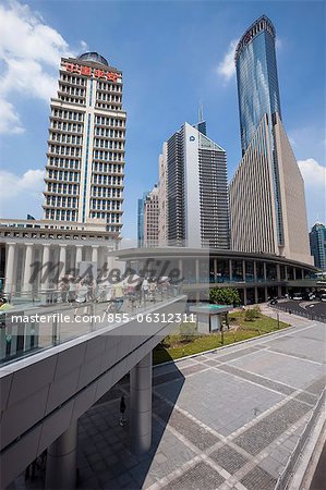 Gratte-ciels à Luijiazui, Pudong, Shanghai, Chine