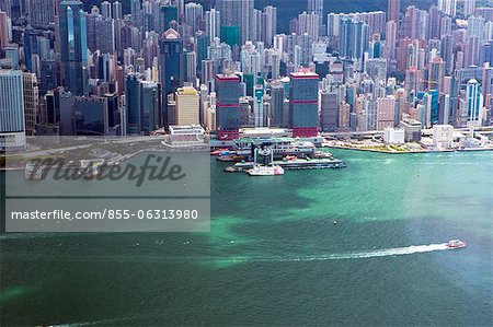 Balayage oculaire de l'oiseau de zone centrale et Sheung Wan de Sky100, 393 mètres au-dessus du niveau de la mer, Hong Kong