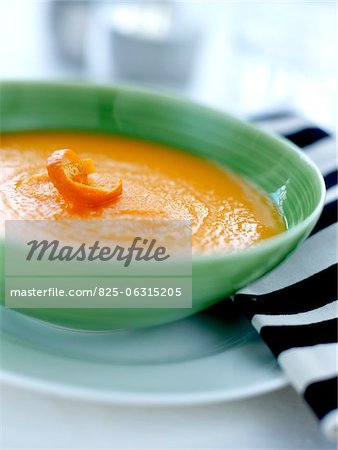Cream of carrot soup with orange