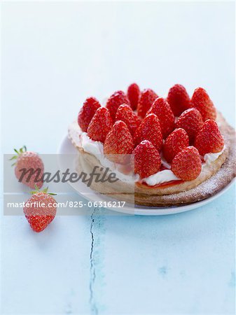 Gâteau aux fraises et crème