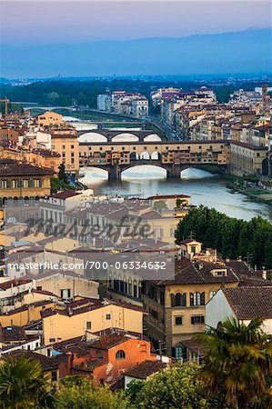 Ponte Vecchio über den Arno Fluss, Florenz, Toskana, Italien