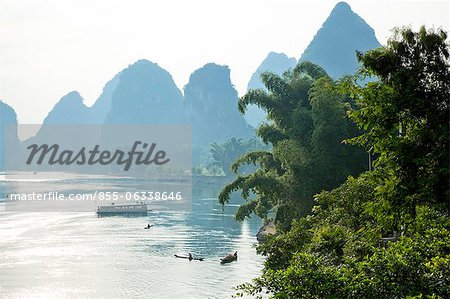 Li-Fluss (Lijiang) und Fialen, Yangshuo, Guilin, China