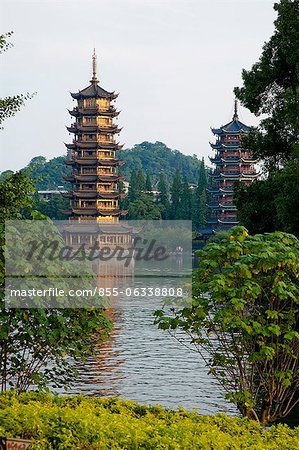 Lac des sapins, Sun Tower, tour de la lune, Guilin, Chine