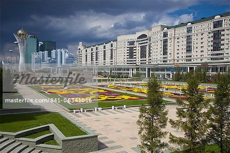 Nurzhol bulvar, central boulevard of Kazakhstan's new governmental and administrative zone, Astana, Kazakhstan, Central Asia, Asia