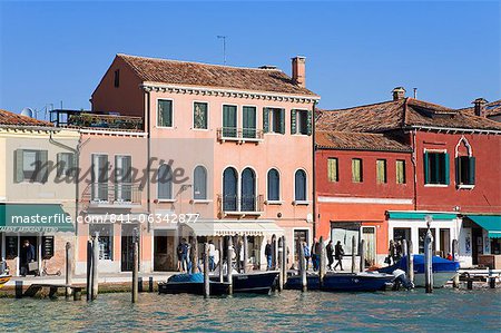 Kanal auf der Insel Murano, Venedig, Veneto, Italien, Europa