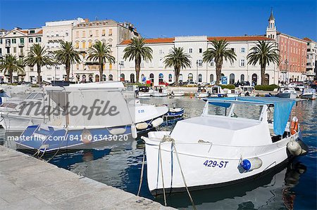 Fischerboote in Split, Kroatien, dalmatinische Küste Europa