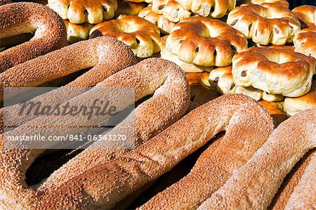 Sésame autour de pain à vendre dans la vieille ville, Jérusalem, Israël, Moyen-Orient