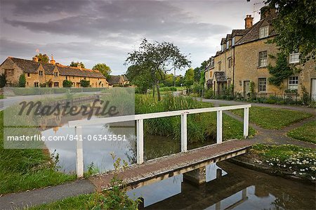 Cottages in the picturesque Cotswolds village of Lower Slaughter, Gloucestershire, The Cotswolds, England, United Kingdom, Europe