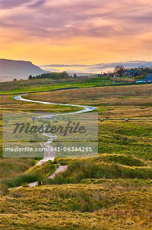 Pen-y-ghent one of the Yorkshire Three Peaks, Ribble Valley, Yorkshire Dales National Park, North Yorkshire, England, UK Pen-y-ghent one of the Yorkshire Three Peaks, Ribble Valley, Yorkshire Dales National Park, North Yorkshire, England, UK