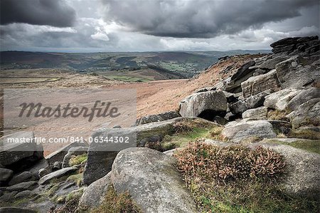 Higger Tor à Hathersage, Parc National de Peak District, Derbyshire, Angleterre