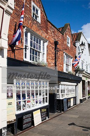La plus ancienne pharmacie et lavande salons de thé, Knaresborough, North Yorkshire, Yorkshire, Angleterre, Royaume-Uni, Europe