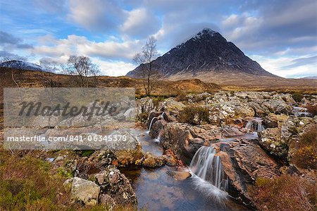 Buachaille Etive Mor und der Fluss Coupall, Glen Etive, Rannoch Moor, Western Highlands, Schottland