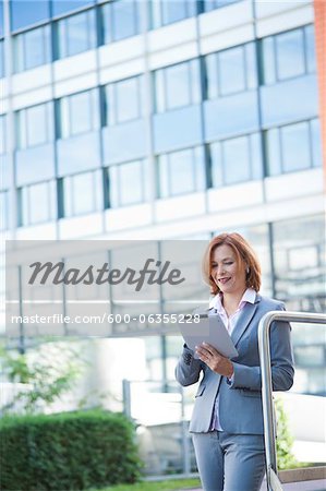 Geschäftsfrau mit Tablet PC, Niederrad, Frankfurt am Main