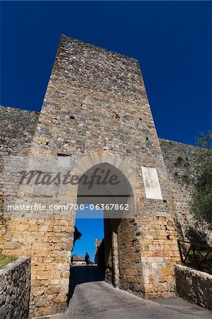 City Gate, Monteriggioni, Provinz Siena, Toskana, Italien
