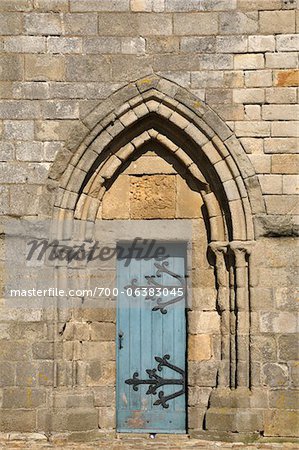 Close-up der Tür, Cathedrale Saint-Paul-Aurelien, Saint-Pol-de-Léon, Bretagne, Frankreich