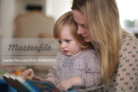 Mutter und Tochter-Lesebuch