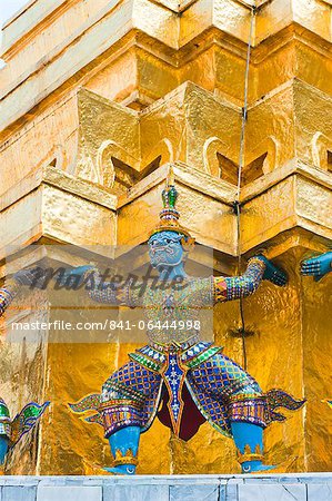 Guardian statues supporting a golden chedi, Grand Palace, Bangkok, Thailand, Southeast Asia, Asia Guardian statues supporting a golden chedi, Grand Palace, Bangkok, Thailand, Southeast Asia, Asia