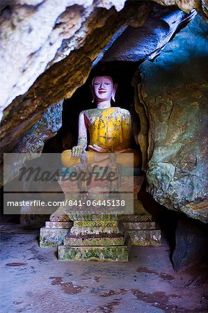 Buddha hidden in the Tham Sang Caves, Vang Vieng, Laos, Indochina, Southeast Asia, Asia