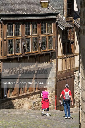 Maison du gouverneur, un manoir du XVe siècle dans la vieille rue pavée, Old Town, Dinan, côtes d'Armor, Bretagne, France, Europe
