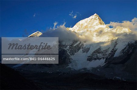 Nuptse vu depuis le Kala Patthar, Parc National de Sagarmatha, patrimoine mondial de l'UNESCO, le District de Solukhumbu, Sagarmatha, région de l'est (Purwanchal), Népal, Himalaya, Asie