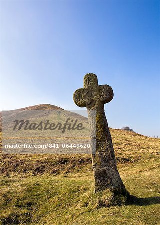 Malo Cross and Whinny Nab on the North York Moors, Yorkshire, England, United Kingdom, Europe