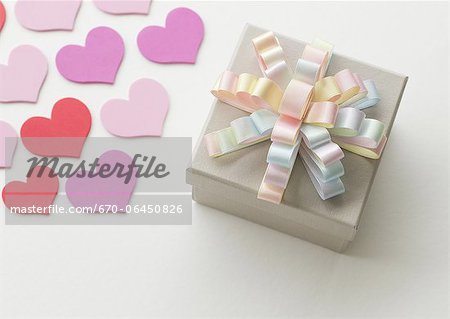 Coeurs et boîte-cadeau Coeurs et boîte-cadeau