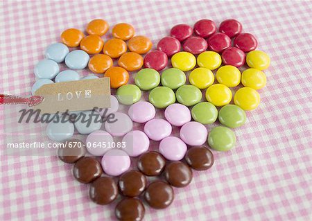 Billes de chocolat en forme de coeur Billes de chocolat en forme de coeur