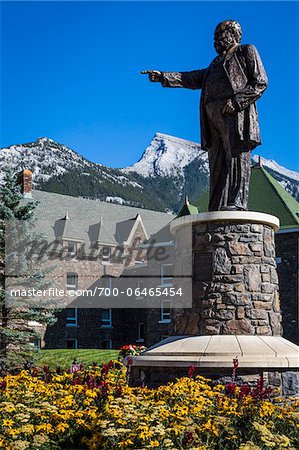 Statue of Sir William Cornelius Van Horne at Fairmont Banff Springs Hotel, Banff, Banff National Park, Alberta, Canada