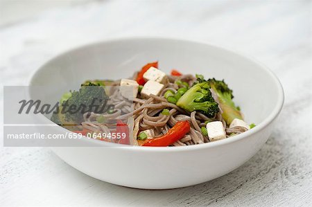 Soba noodles with vegetables