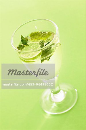 Hugo (a cocktail with elderflower syrup, champagne and limes) Hugo (a cocktail with elderflower syrup, champagne and limes)