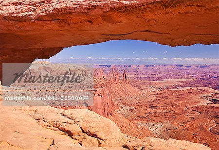 Mesa Arch, Island in the Sky, Canyonlands National Park, Utah, United States of America, North America