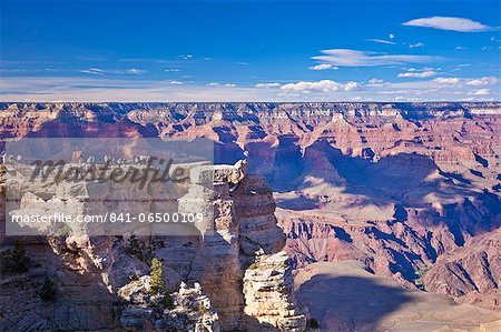 Tourists at Mather Point overlook, South Rim, Grand Canyon National Park, UNESCO World Heritage Site, Arizona, United States of America, North America