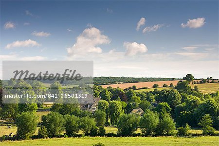 Pretty countryside surrounding the Cotswolds village of Swinbrook, Oxfordshire, England, United Kingdom, Europe Pretty countryside surrounding the Cotswolds village of Swinbrook, Oxfordshire, England, United Kingdom, Europe