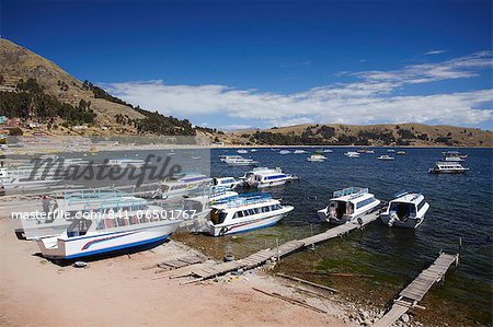 Boats moored in bay, Copacabana, Lake Titicaca, Bolivia, South America