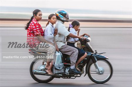 Sisowath Quay, Phnom Penh, Cambodia, Indochina, Southeast Asia, Asia