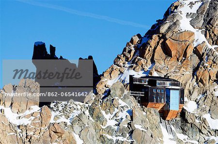 Europe, France, French Alps, Haute Savoie, Chamonix, Cosmiques mountain refuge at Aiguille du Midi