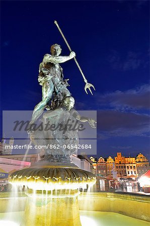 Poland, Europe, Poznan, statue of Neptune, historic old town