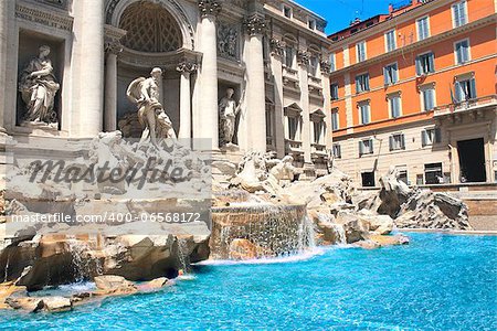 Fountain di Trevi in Rome. Summer day